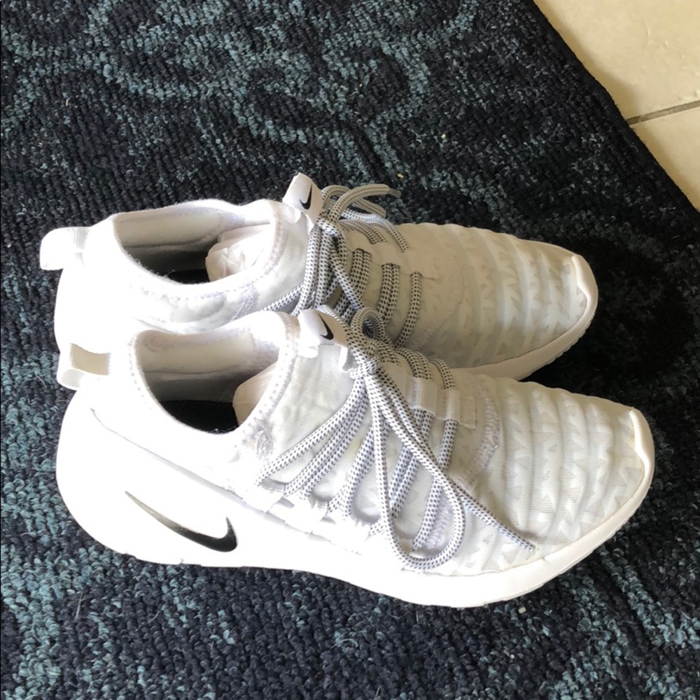 ✔️Nike Women’s PAYAA 833675 -101-VH  👟